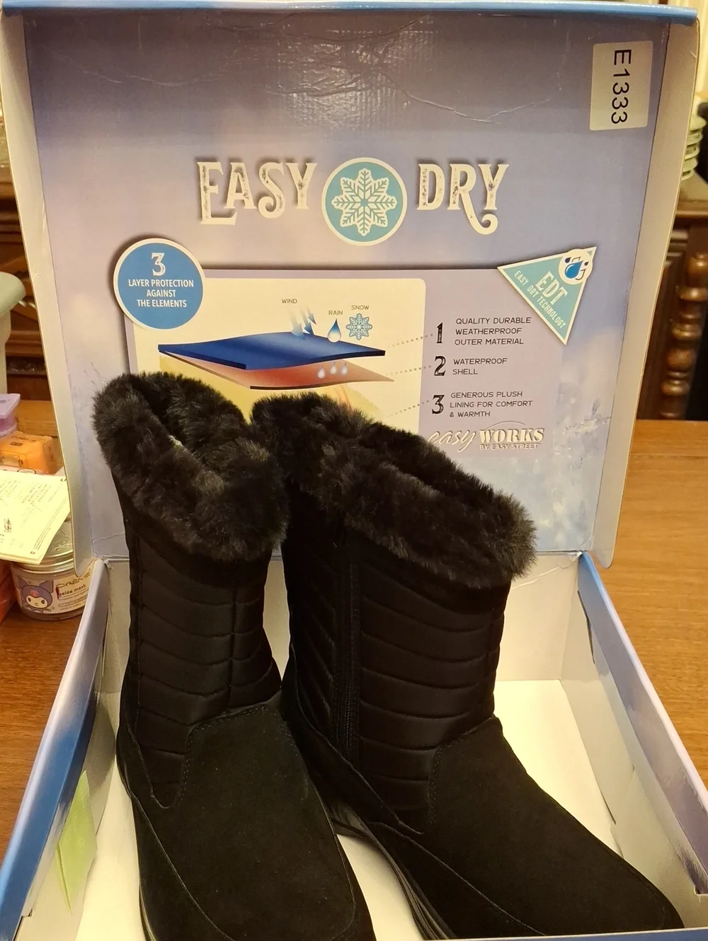 Easy Works by Easy Street 9M Black Lined 9M New